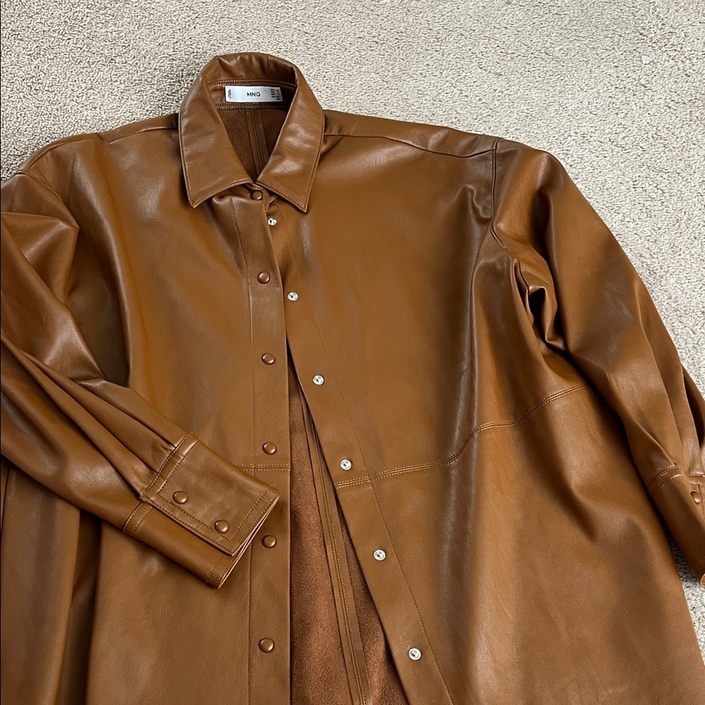 MNG size 8 nwot never worn perfect color and condition…Mango